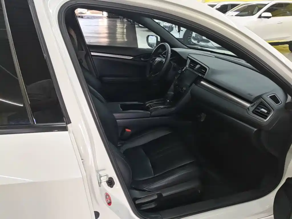 Honda Civic — фото 25
