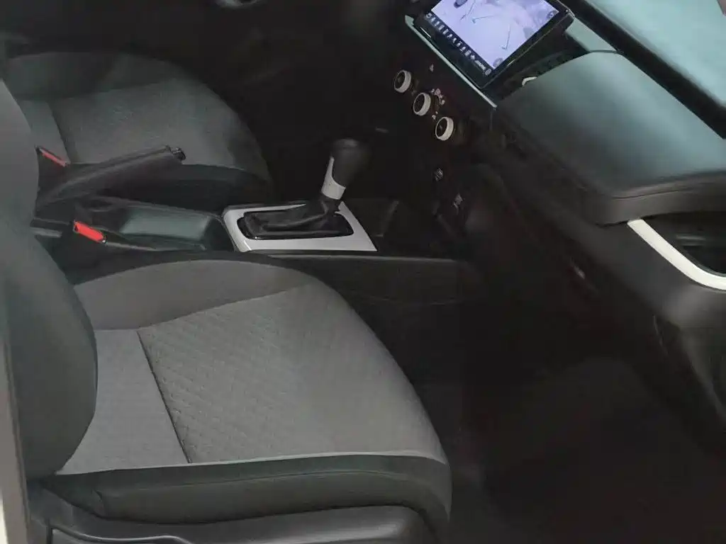 Honda Fit — фото 8