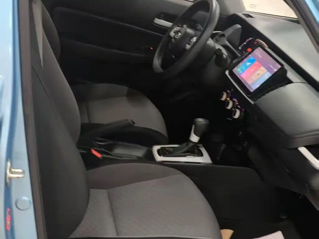 Honda Fit — фото 8
