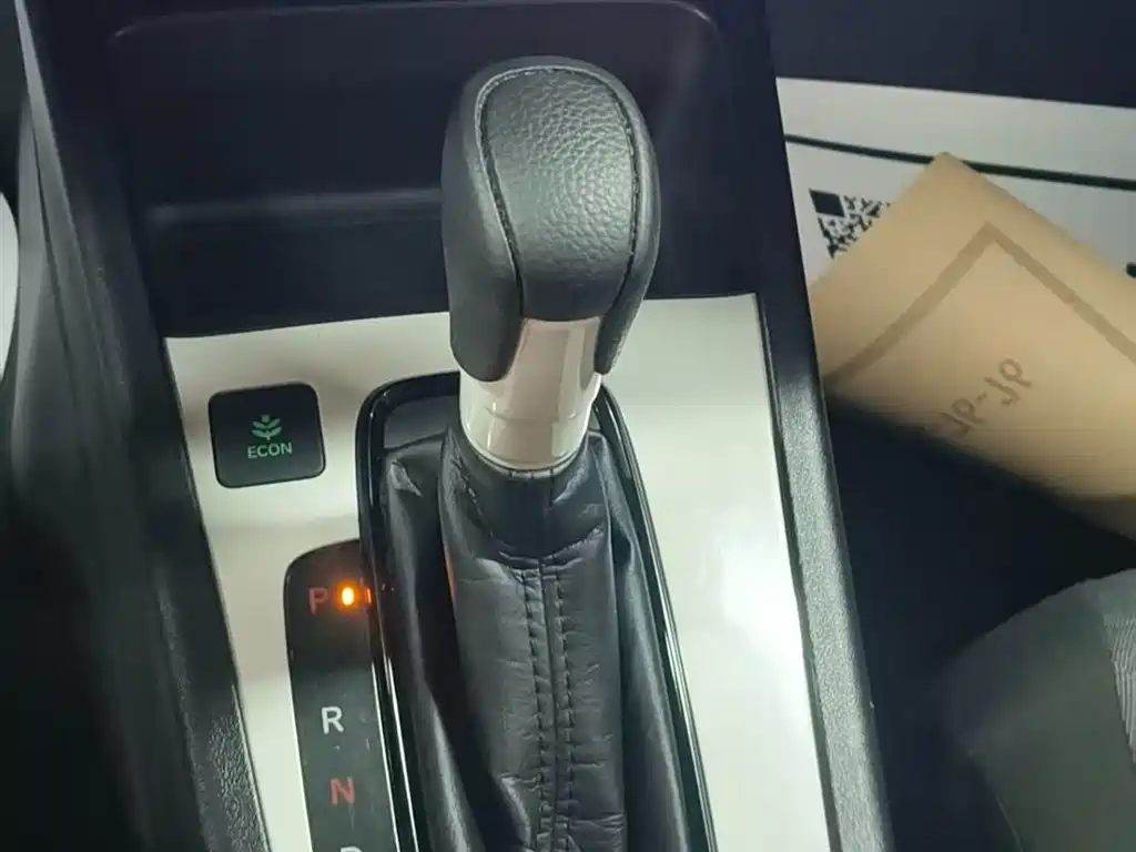 Honda Fit — фото 9