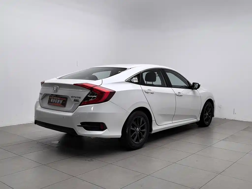 Honda Civic — фото 2