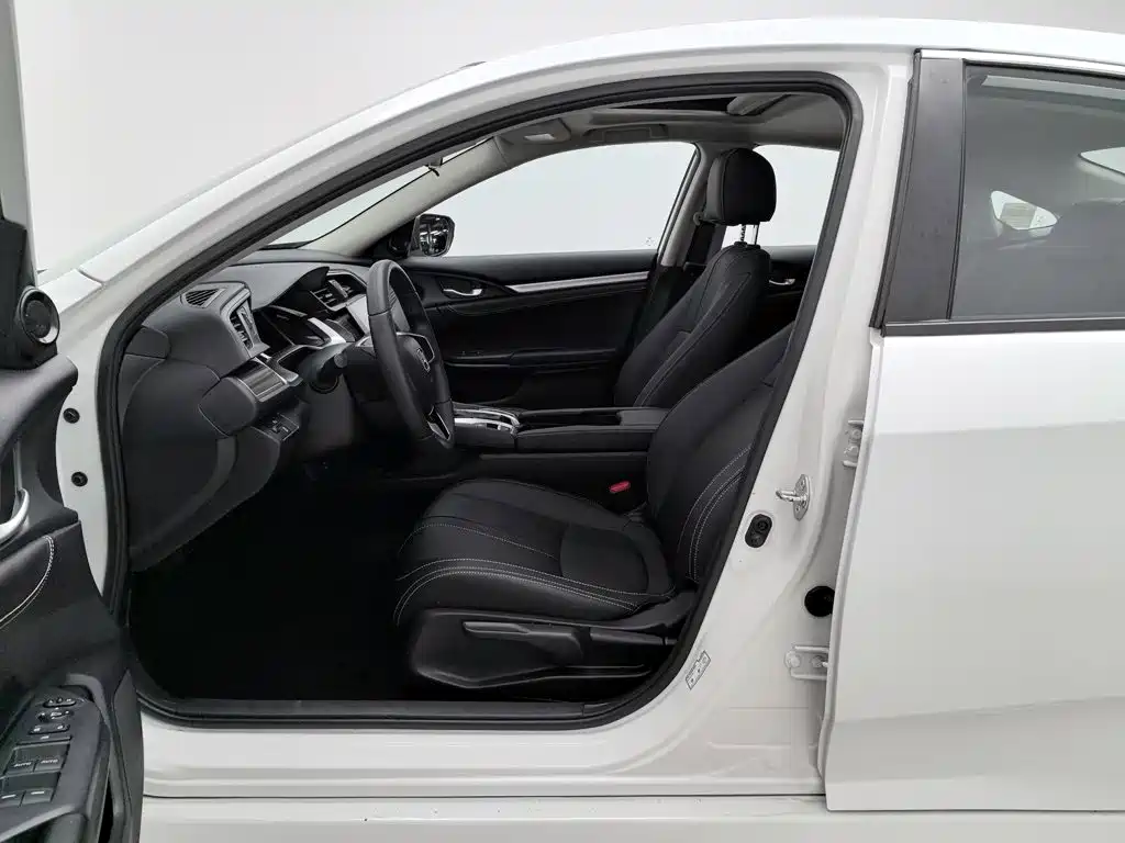 Honda Civic — фото 10