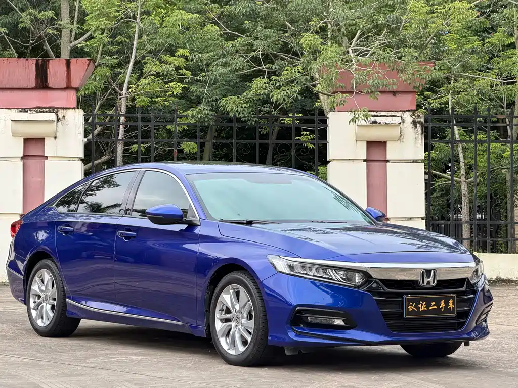 Honda Accord — фото 3