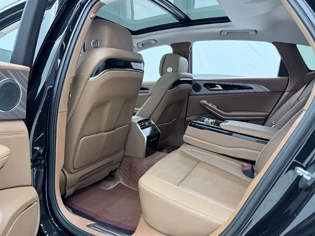 Hongqi Hongqi H9 — фото 10