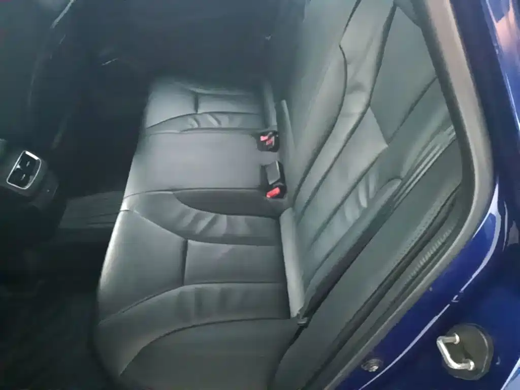 Hongqi Hongqi H5 — фото 17