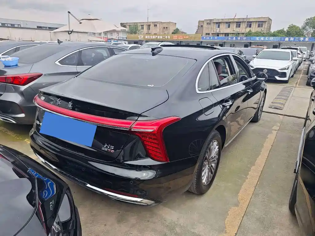 Hongqi Hongqi H5 — фото 16