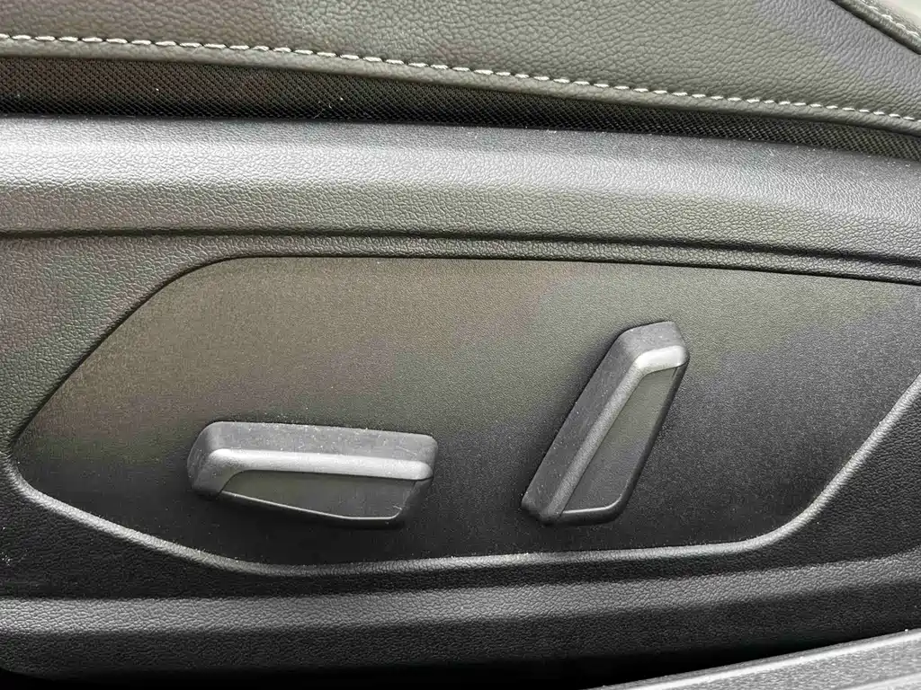 Hyundai Elantra — фото 16