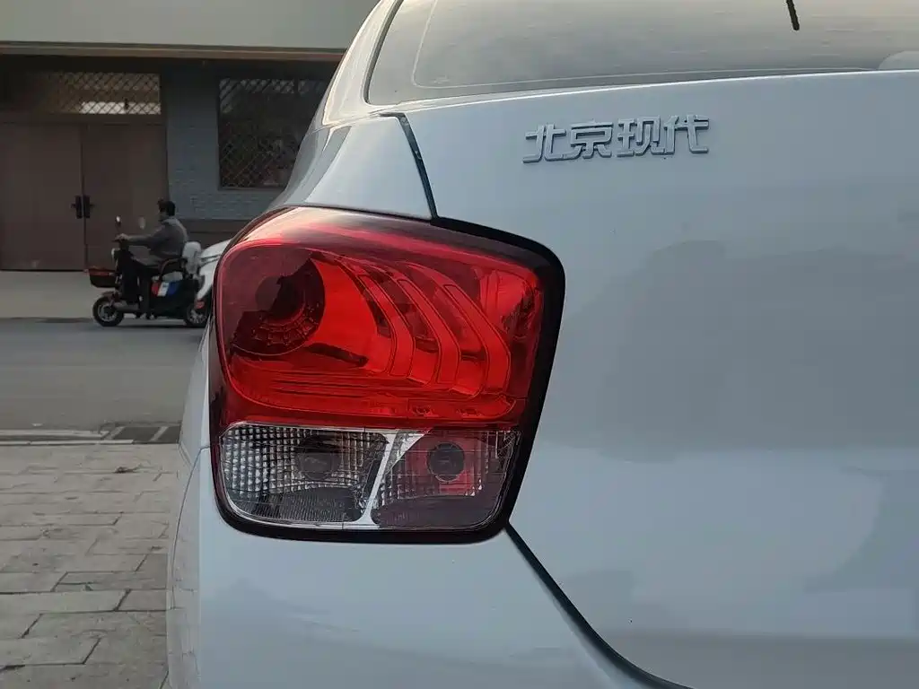 Hyundai Verna — фото 6