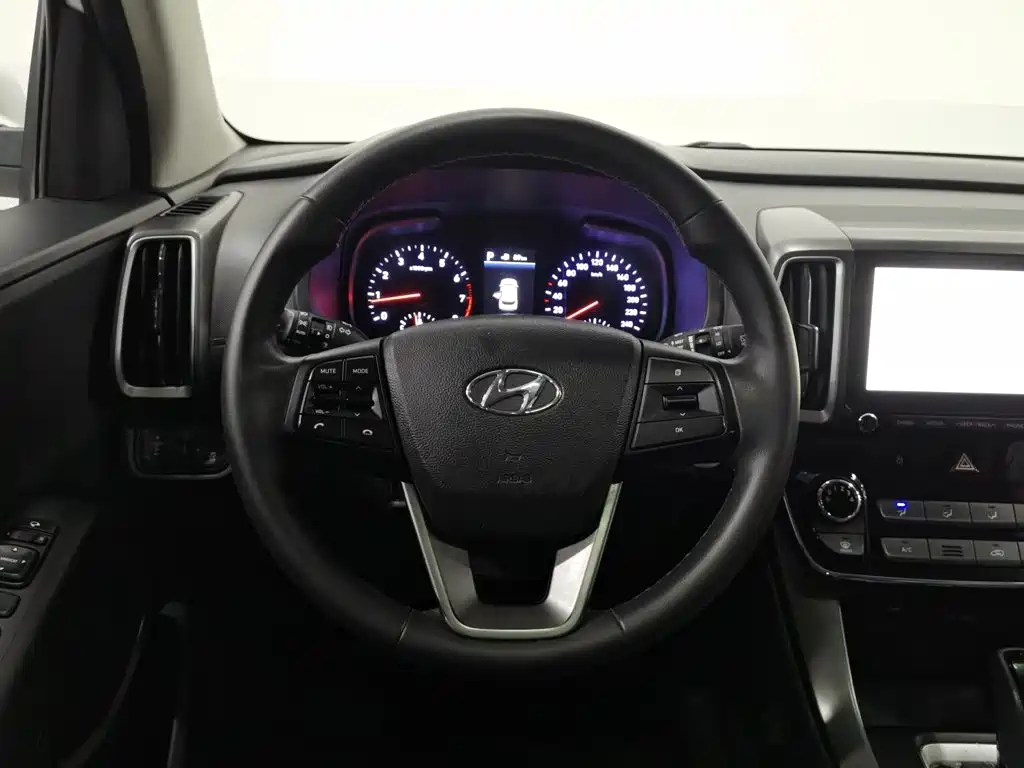 Hyundai ix35 — фото 11