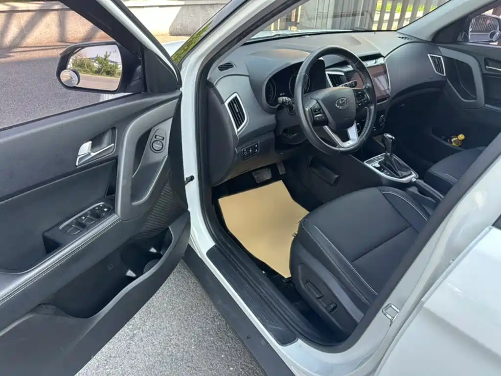 Hyundai ix25 — фото 15