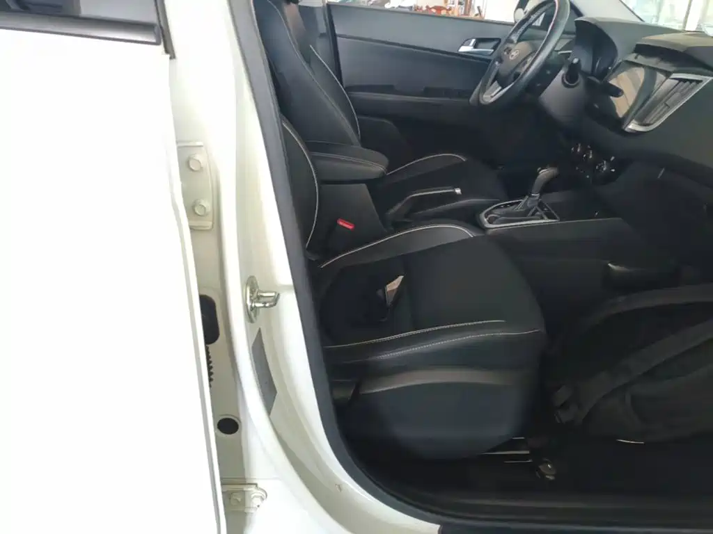 Hyundai ix25 — фото 18
