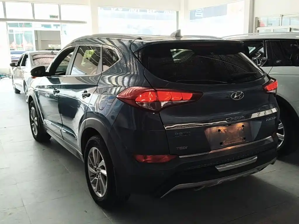 Hyundai Tucson — фото 5