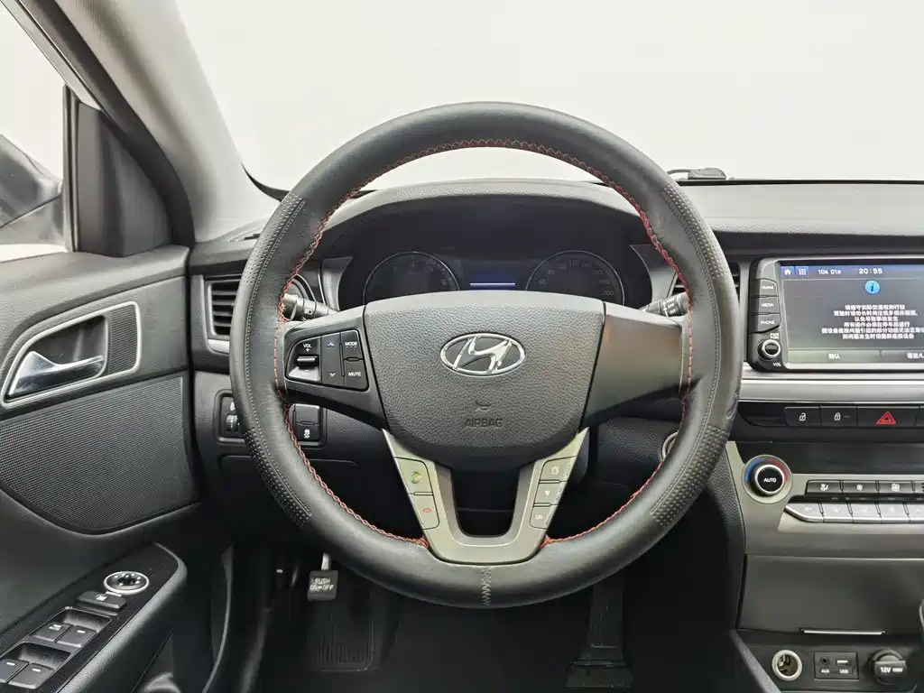 Hyundai Mistra — фото 11