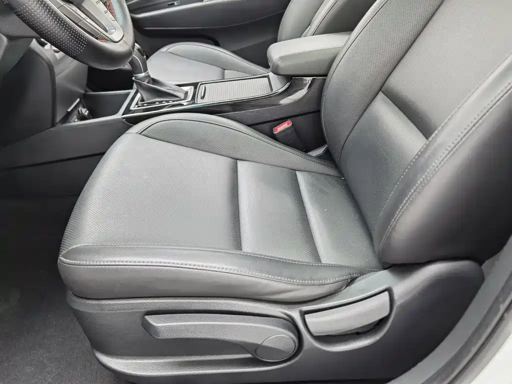 Hyundai Mistra — фото 20