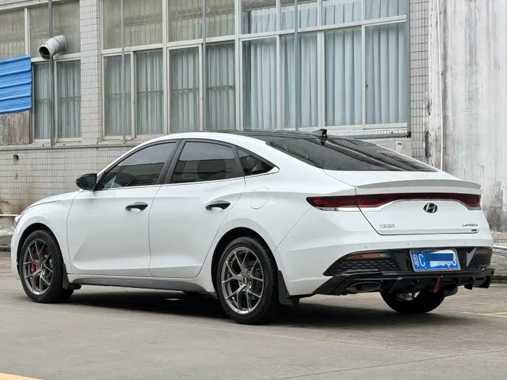 Hyundai Fista — фото 7
