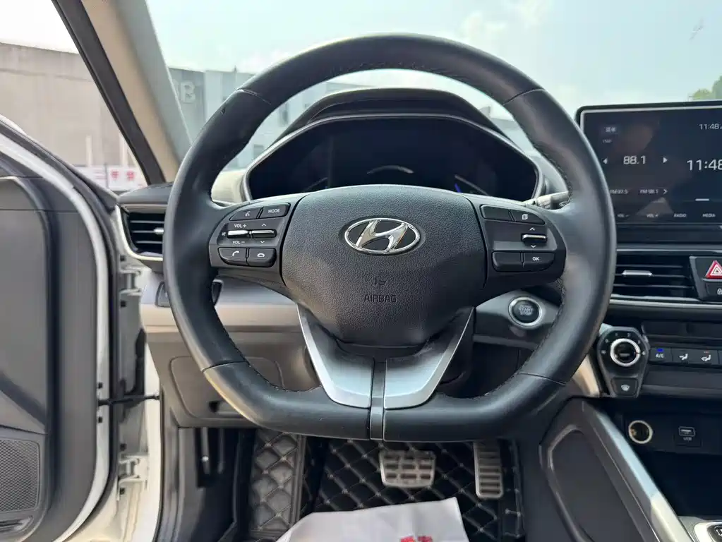 Hyundai Fista — фото 34