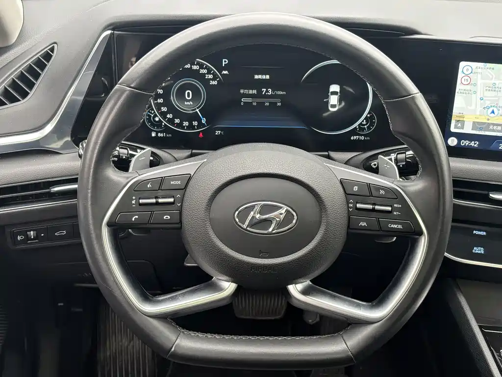Hyundai Sonata — фото 15