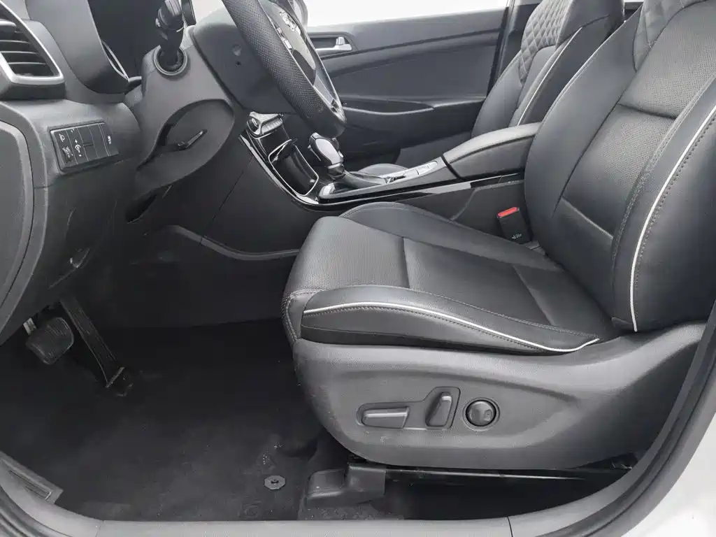 Hyundai Tucson — фото 20