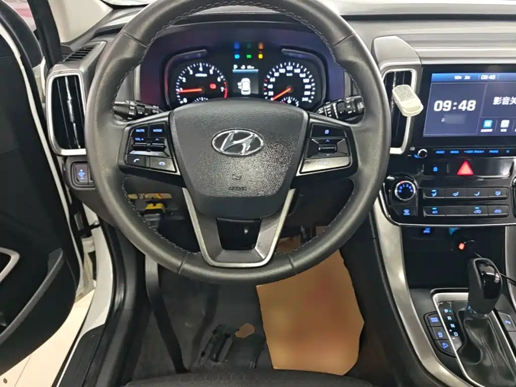 Hyundai ix35 — фото 11