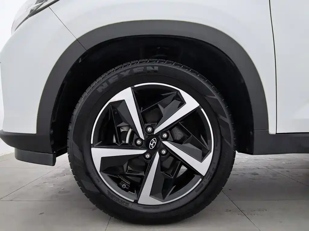 Hyundai ix35 — фото 17