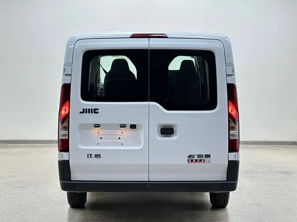 JMC E-Fushun — фото 5