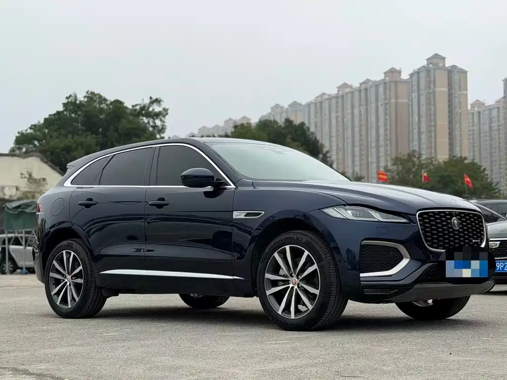 Jaguar F-PACE — фото 2
