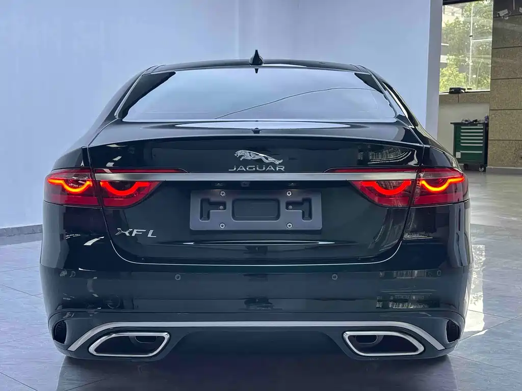 Jaguar XFL — фото 19