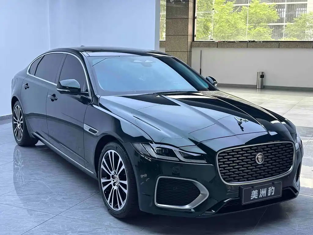 Jaguar XFL — фото 4