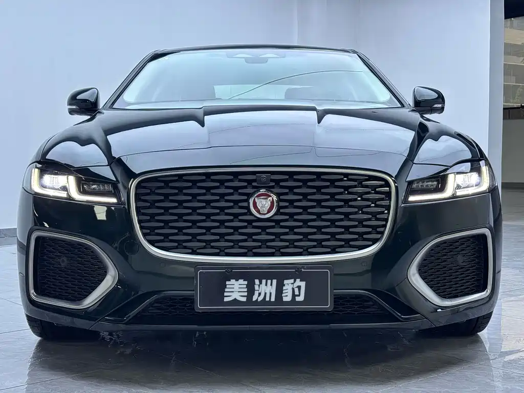 Jaguar XFL — фото 2