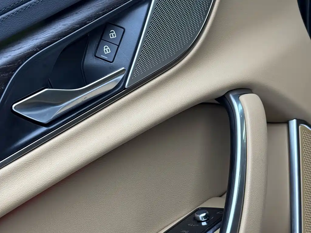 Jaguar XFL — фото 18