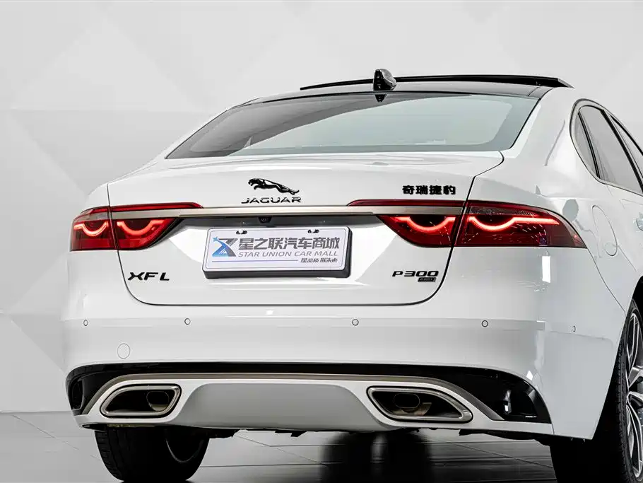Jaguar XFL — фото 7