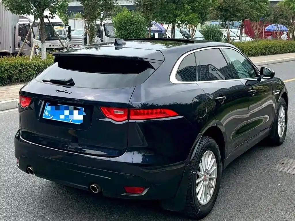 Jaguar F-PACE — фото 4