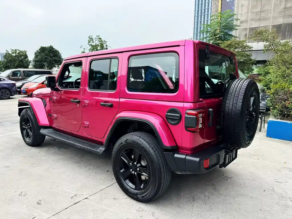 Jeep Wrangler — фото 6