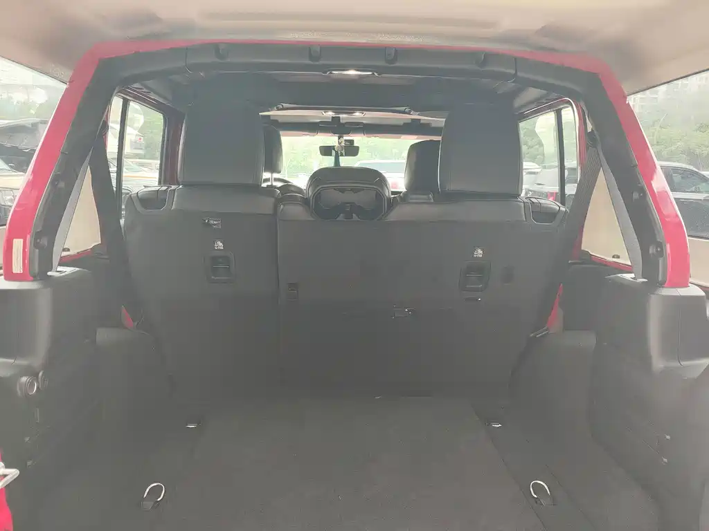 Jeep Wrangler — фото 18