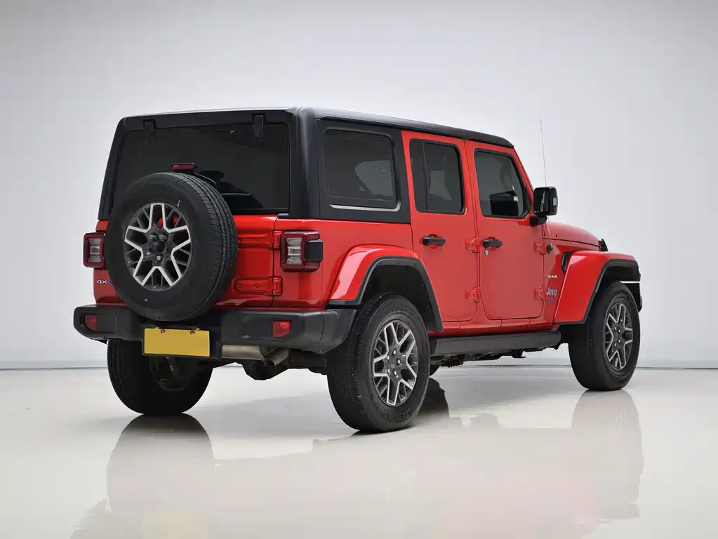 Jeep Wrangler PHEV — фото 6