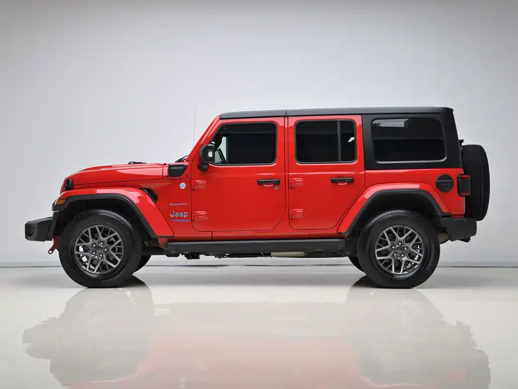 Jeep Wrangler PHEV — фото 7