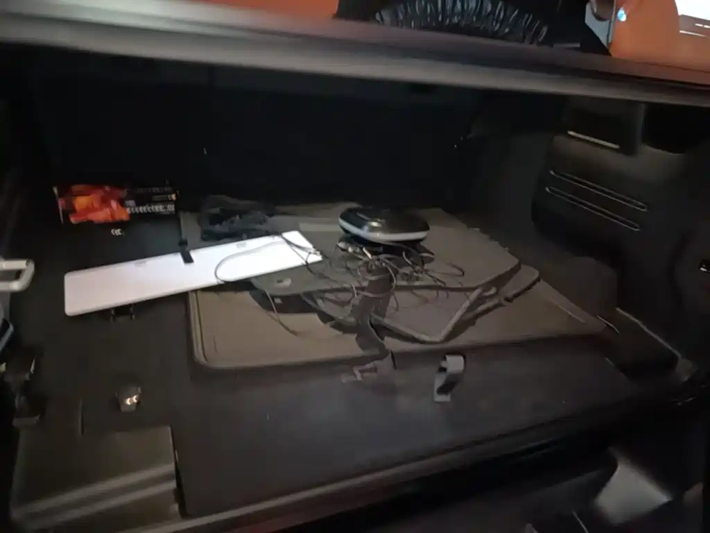Jeep Wrangler — фото 19