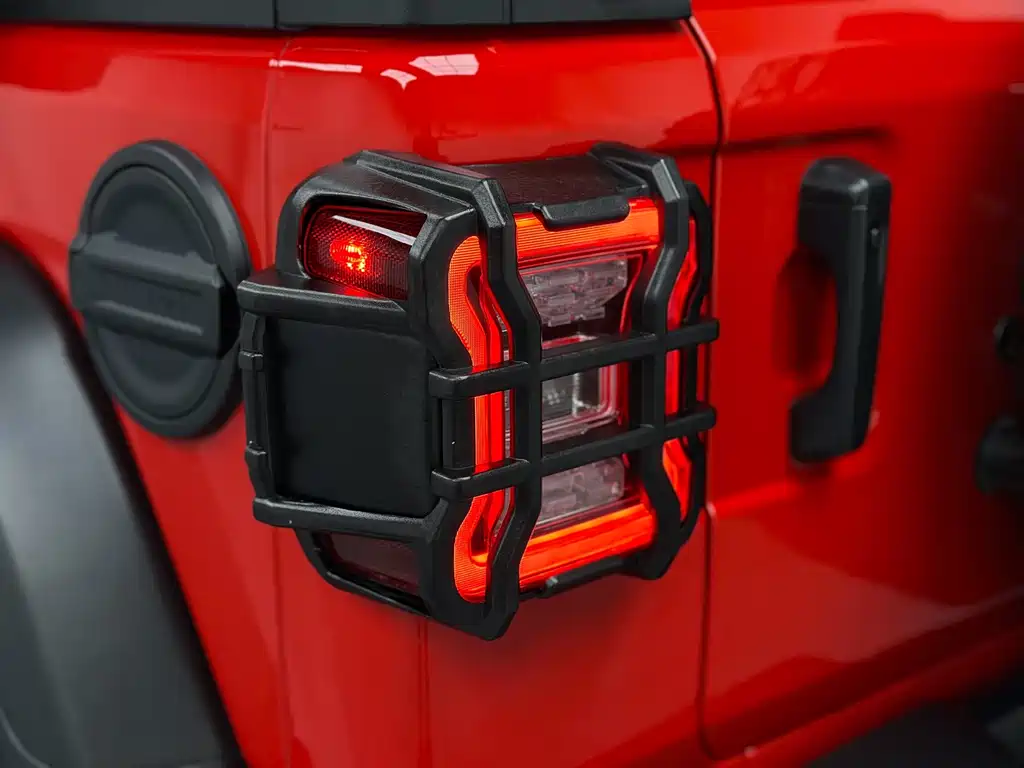 Jeep Wrangler — фото 14