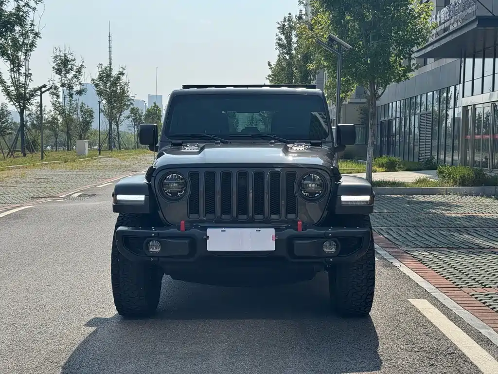 Jeep Wrangler — фото 2