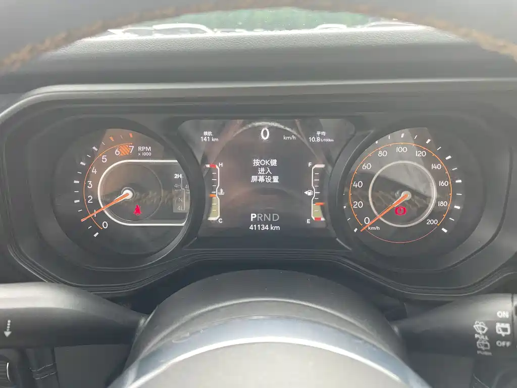 Jeep Wrangler — фото 10