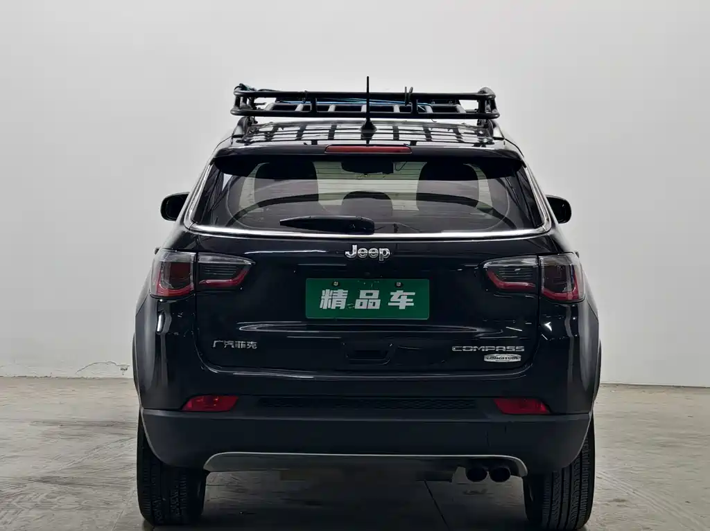 Jeep Compass — фото 5