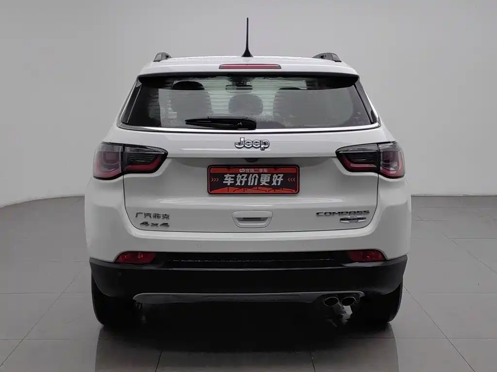 Jeep Compass — фото 4