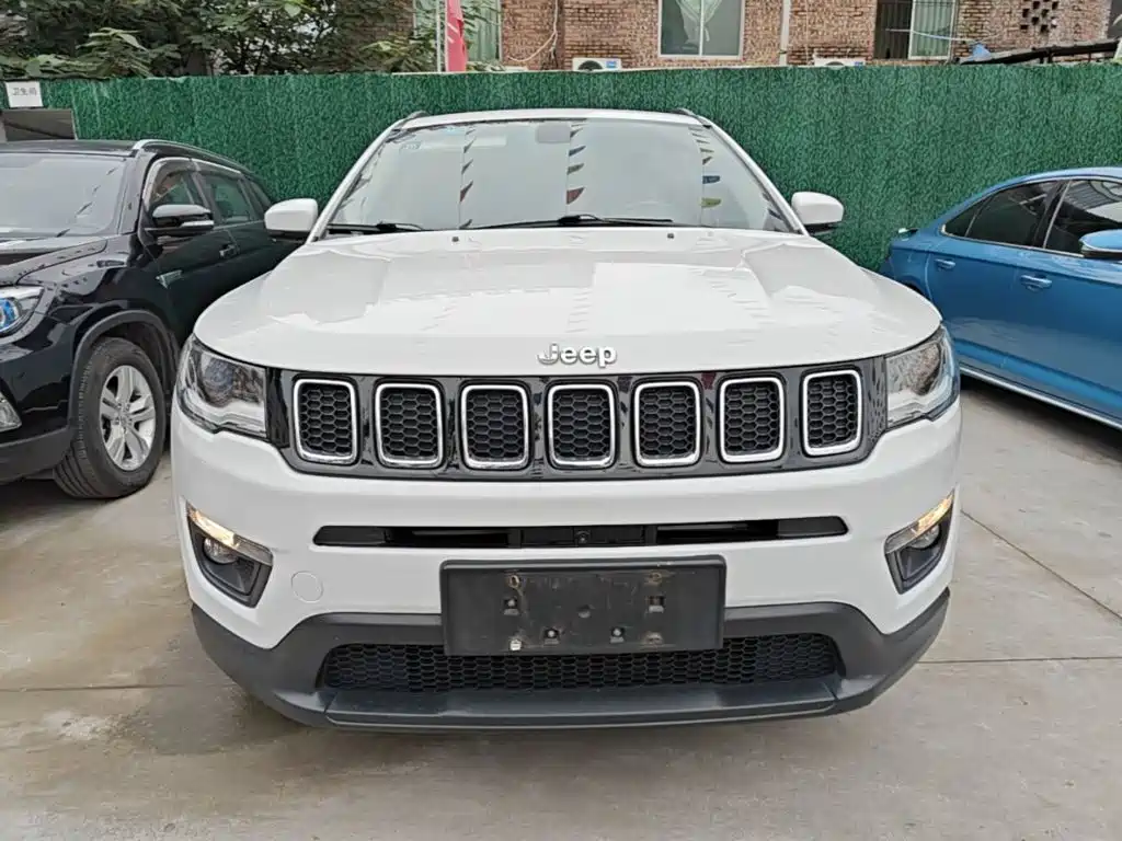 Jeep Compass — фото 3