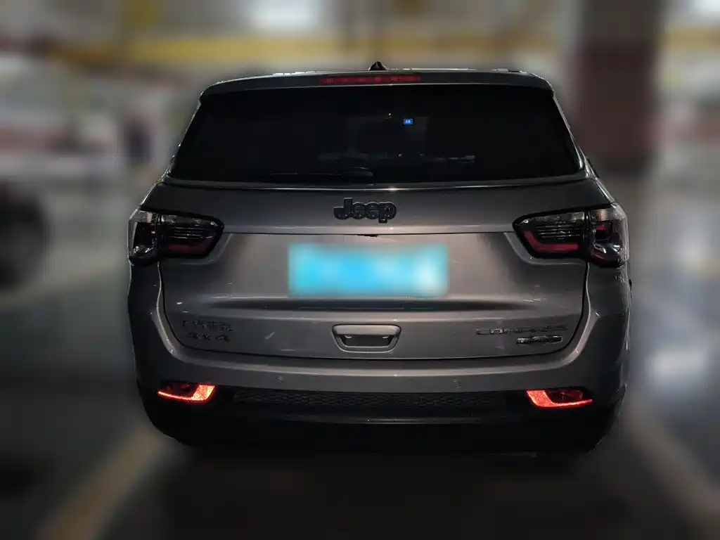 Jeep Compass — фото 3