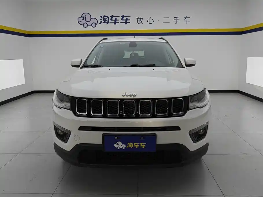 Jeep Compass — фото 2
