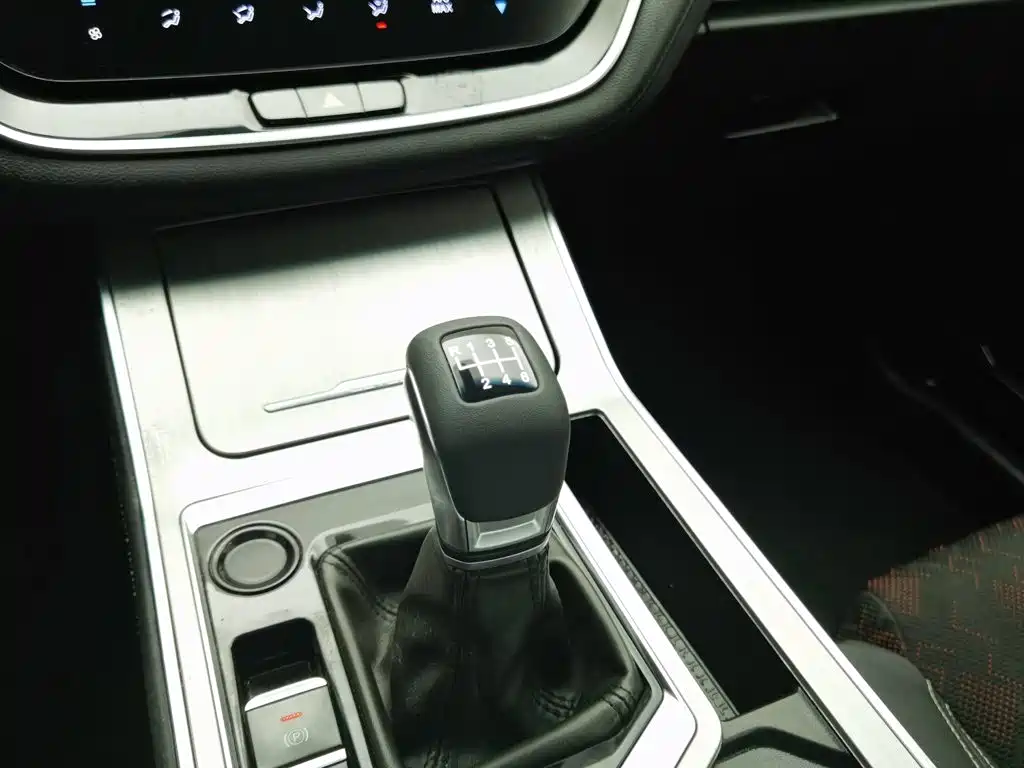 Jetour X70 — фото 13