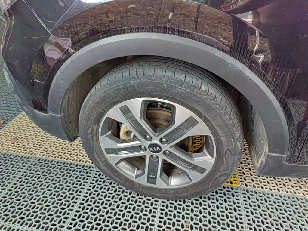 Kia Sportage — фото 25