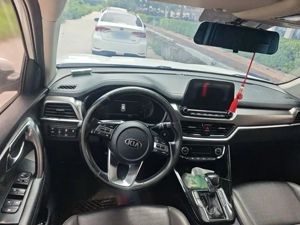 Kia Sportage — фото 3