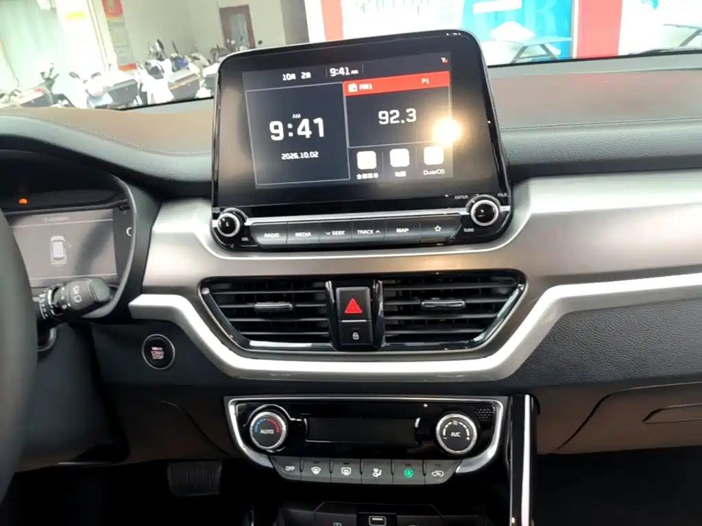 Kia Sportage — фото 13