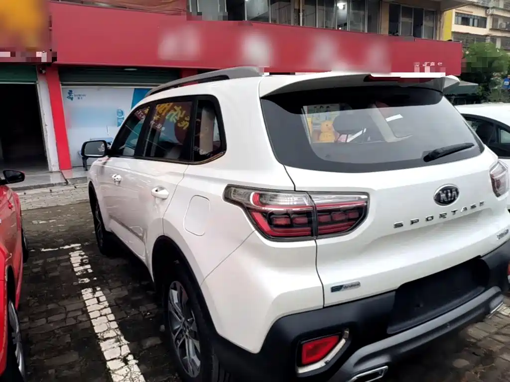 Kia Sportage — фото 5